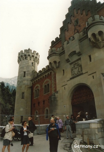 Soubor:ZamekNeuschwanstein-02.jpg