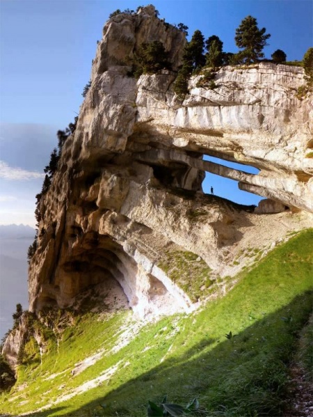 Soubor:Chartreuse Arch.jpg