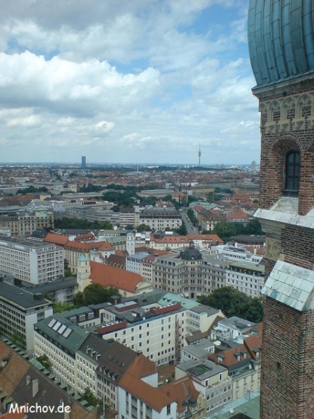 Soubor:Frauenkirche-Mnichov-vyhled-02.jpg