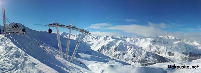 Soubor:Hochzillertal-Hochfuegen-kabinka.jpg