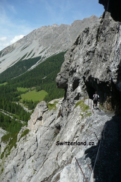 Soubor:Uina-Schlucht-04.jpg