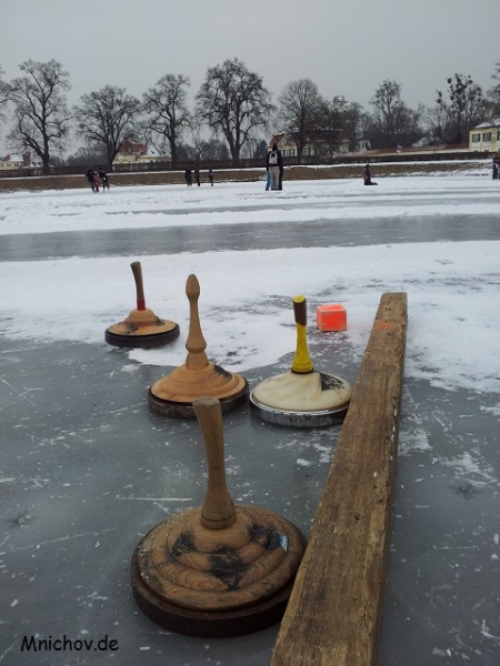 Soubor:Zamek Nymphenburg curling.jpg